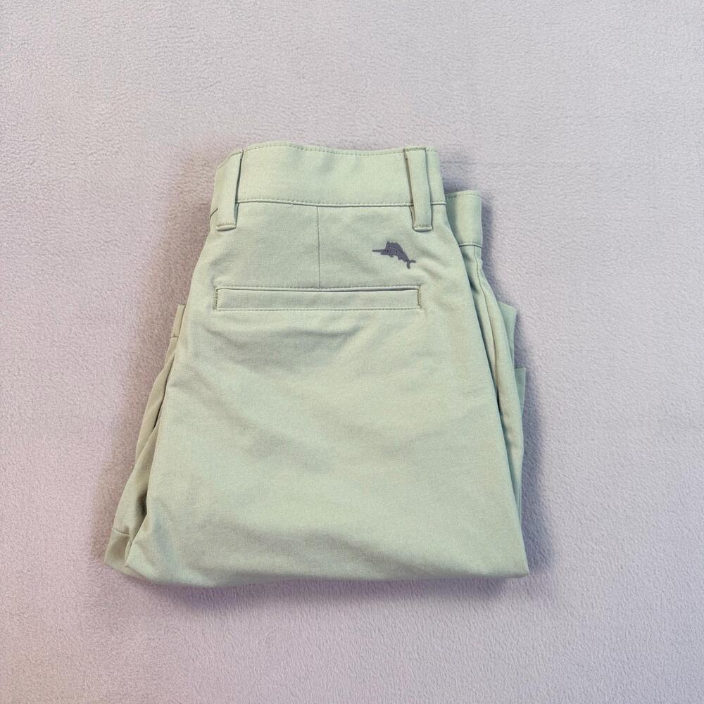 Tommy Bahama Shorts Mens 30 Green Performance Chino Microfiber 9 Inseam